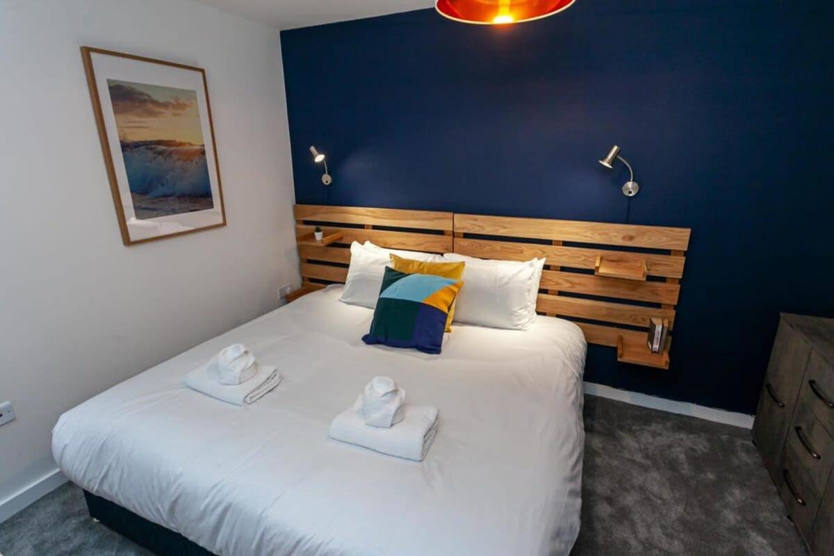 Stunning 2 Bed Flat 5Min To Old Trafford Stadium Manchester Ngoại thất bức ảnh