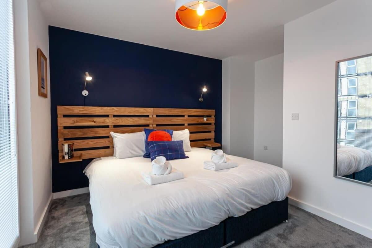 Stunning 2 Bed Flat 5Min To Old Trafford Stadium Manchester Ngoại thất bức ảnh